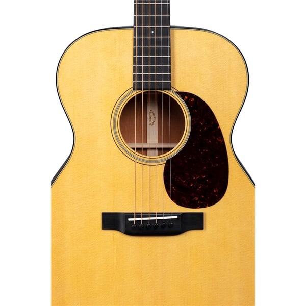 Martin & Co. 000-18 (2025)