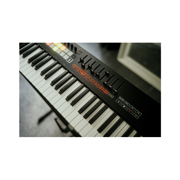 Novation Launchkey 49 Mk3