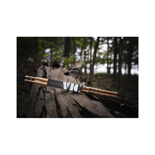 Vic Firth 5BTN - Bacchette American Classic TERRA