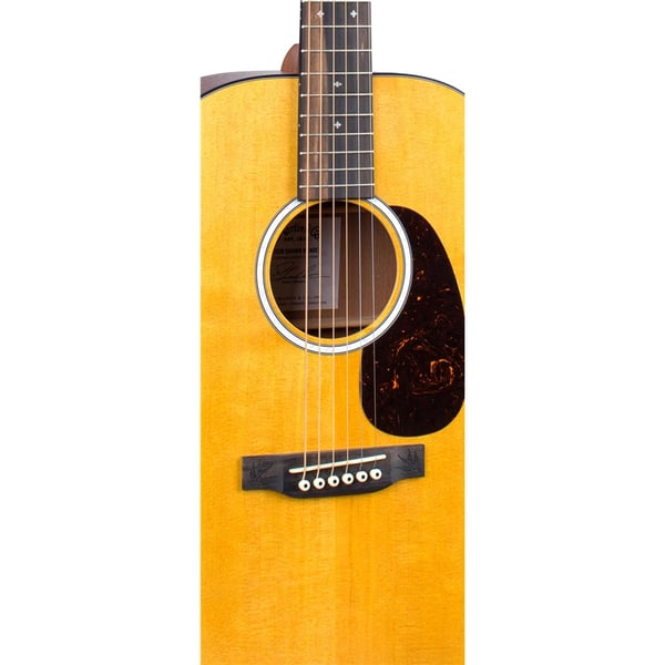 Martin & Co. 000Jr-10E Shawn Mendes