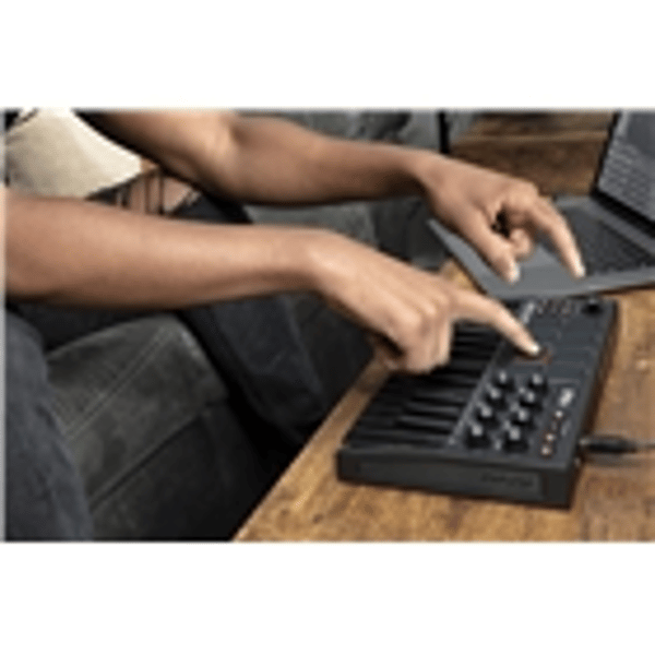 Akai Professional MPK MINI MKIII BLACK<br>
