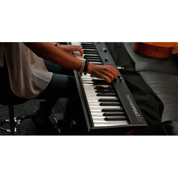 StudioLogic NUMA COMPACT 2X
