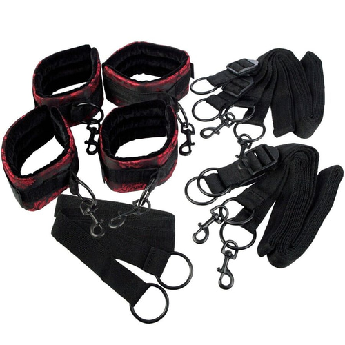 CALEXOTICS - SCANDAL SET DE ATADURAS CAMA