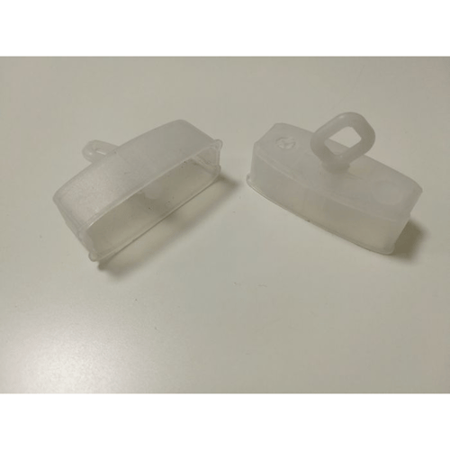Coppia tappi laterali con occhiello in Pvc per spiaggiale per veneziana da 35 mm