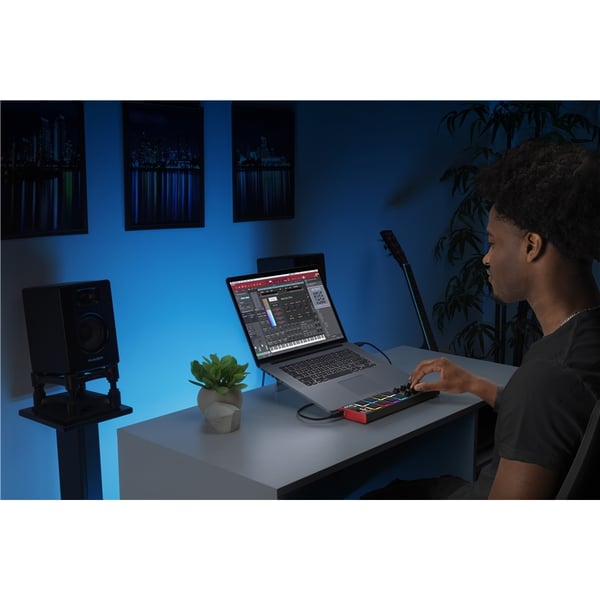 Akai Professional LPD8 MKII USB MIDI pad controller