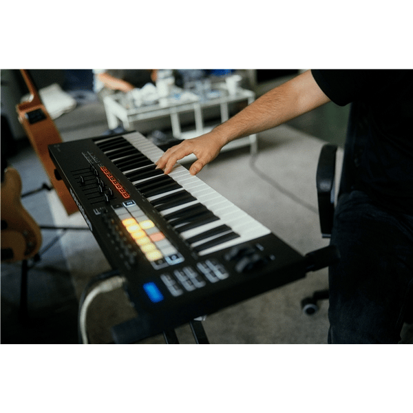 Novation Launchkey 49 Mk3