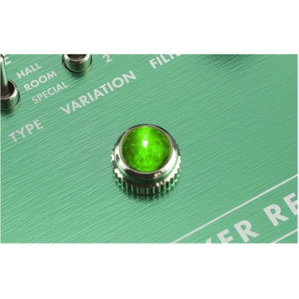 FENDER Marine Layer Reverb