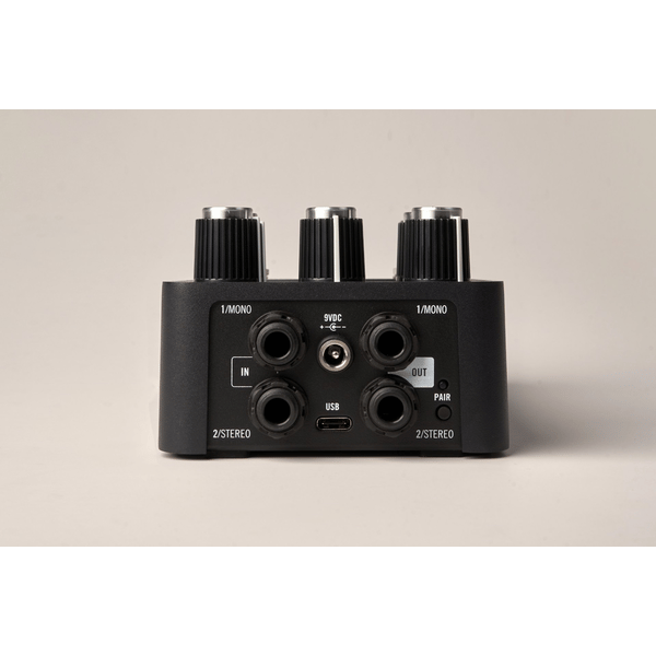 UNIVERSAL AUDIO UAFX Starlight Echo Station Stereo Delay Pedal