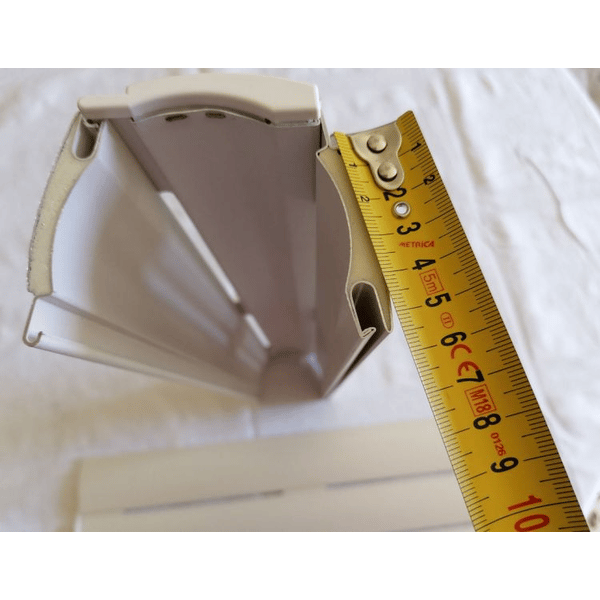 Tapparelle avvolgibili in alluminio coibentato a foro largo 12x50. Densità Coibentazione Alta Densità