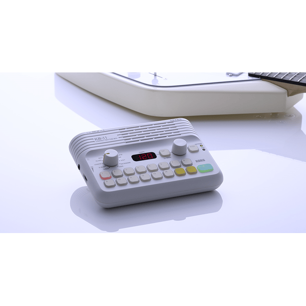 Korg KR-11