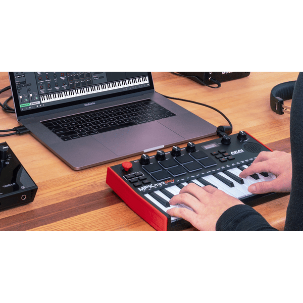 Akai Professional MPK mini Play MK3