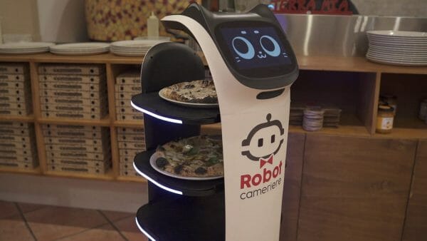 Vip Computer porta i Robot Cameriere dal 23 al 25 maggio protagonisti della fiera “Tutto Pizza Expo” a Napoli
