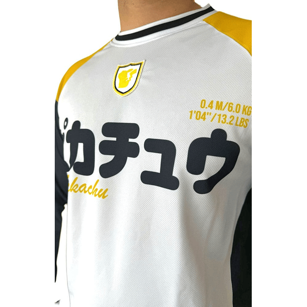 Pokémon maillot de football Pikachu (L)