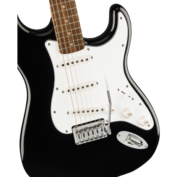 SQUIER Guitar pack Sonic® Stratocaster® 2-Color Sunburst. Modello 0372873106