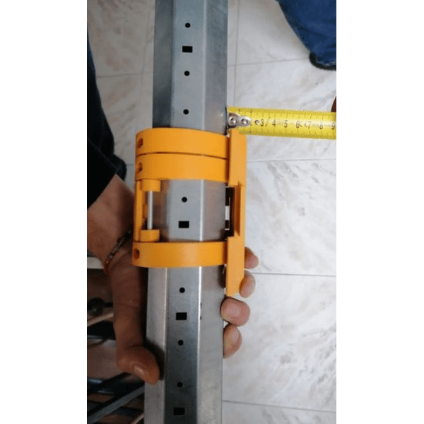 Hettich Vite di livellamento per pavimento con feltro M8 x 30 x 23 mm 2 pz Hettich Vite di livellamento per pavimento con feltro M8 x 30 x 23 mm 2 pz