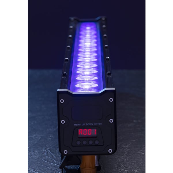 CENTOLIGHT Barra Cambia-colori da Esterno con 14x30W Led RGBW 4in1. Modello MOODLINER 1430WP