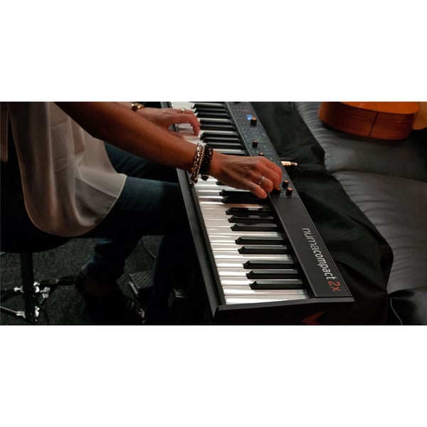 StudioLogic NUMA COMPACT 2X