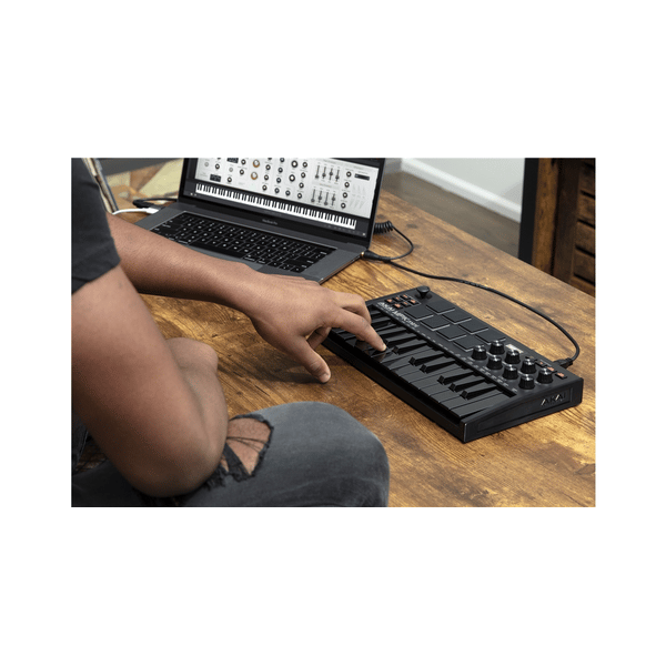 Akai Professional MPK MINI MKIII BLACK<br>