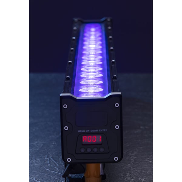 CENTOLIGHT Barra Cambia-colori da Esterno con 14x30W Led RGBW 4in1. Modello MOODLINER 1430WP