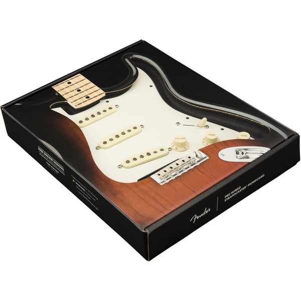 FENDER Battipenna Stratocaster precablato, Custom Shop Custom '69 SSS, Pergamena 11 fori PG. Modello 0992341509