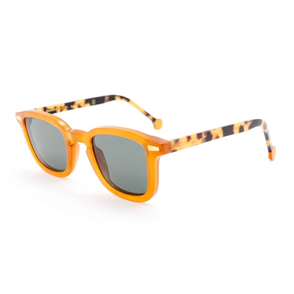 Kyme Eyewear DIONYSIS - Vintage Squared Sunglasses in Honey
