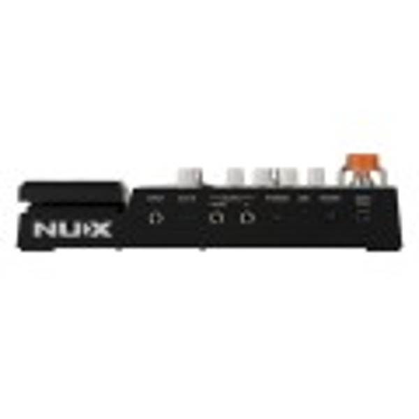 NUX Pedaliera modeler per chitarra e basso