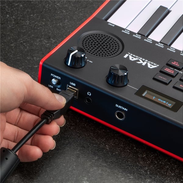 Akai Professional MPK mini Play MK3