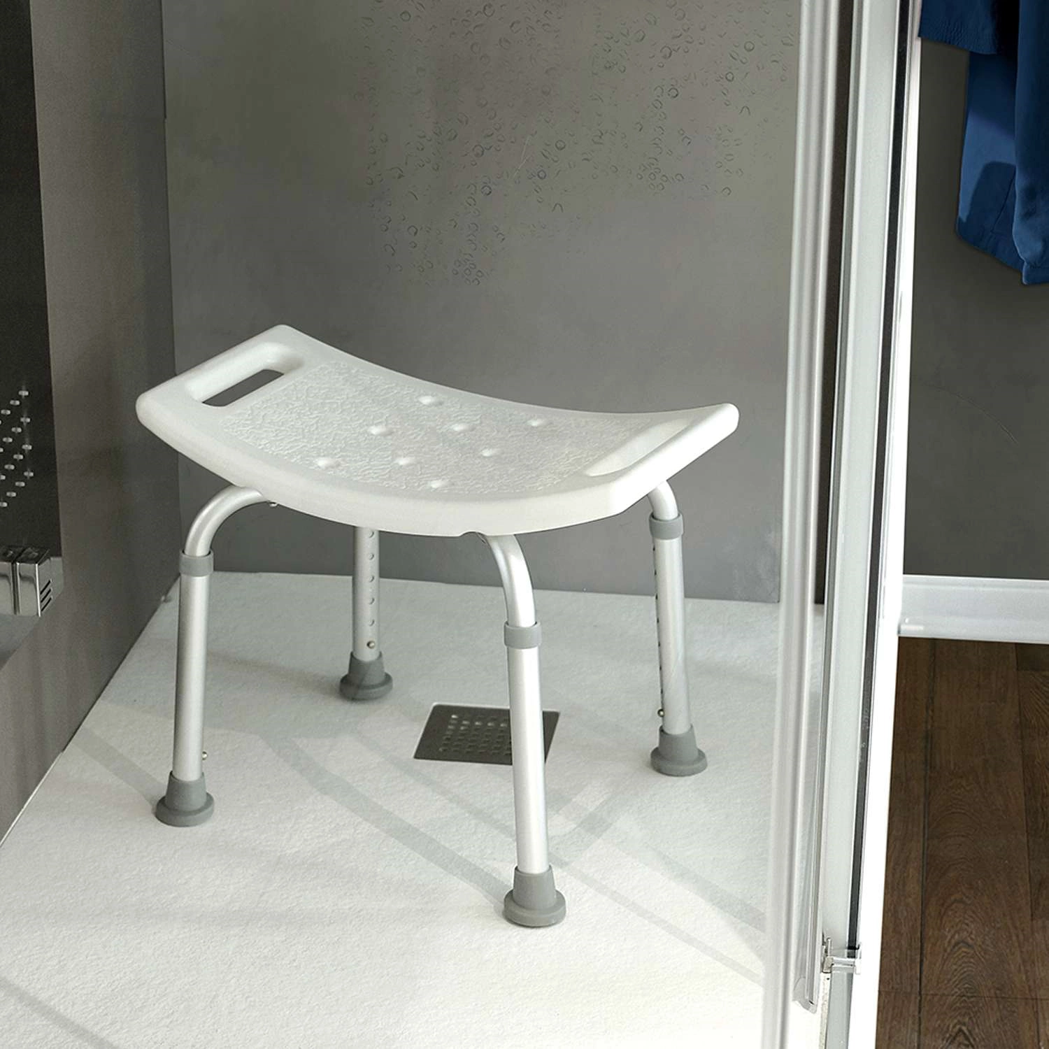 Sgabello bagno in alluminio e polietilene bianco - Friend di Gedy