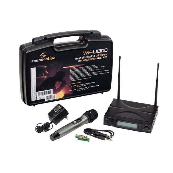 SOUNDSATION Radiomicrofono UHF True Diversity 300 canali con Microfono Palmare. Modello WF-U1300H