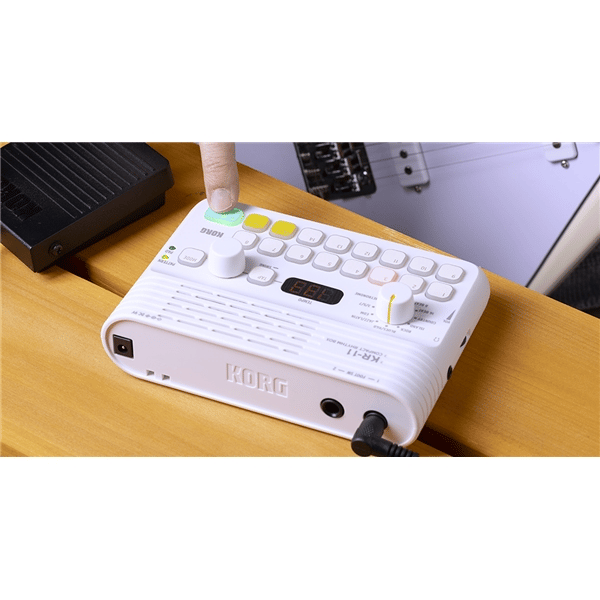 Korg KR-11