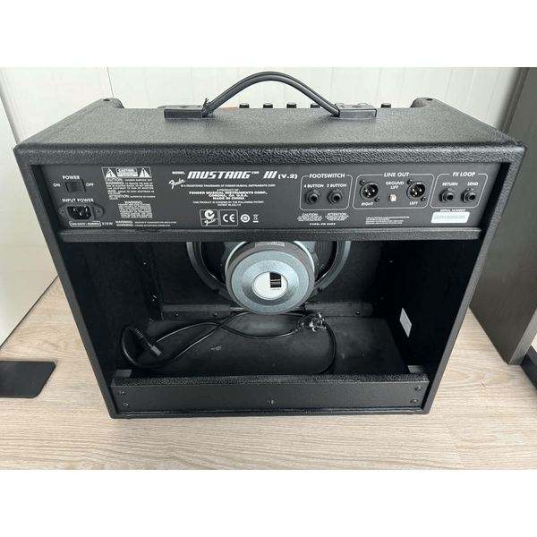 FENDER MUSTANG III V2 AMPLIFICATORE PER CHITARRA ELETTRICA 12" 100 WATT USATO
