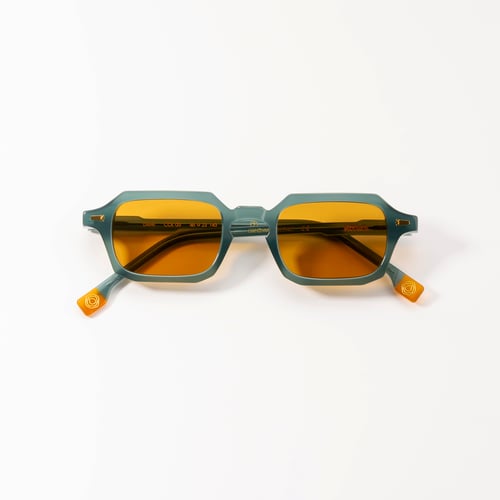 Collections - Kyme: 100% Made in Italy Sunglasses display picture 1