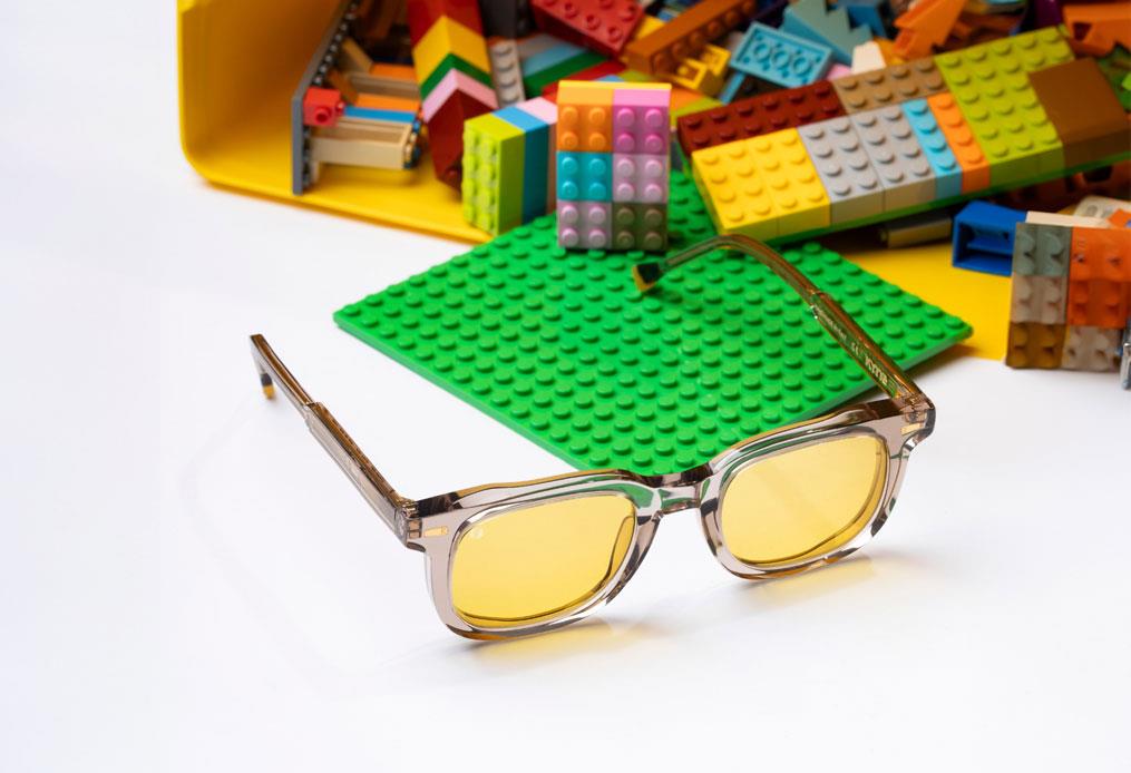 SUNGLASSES