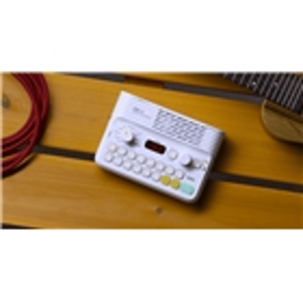Korg KR-11