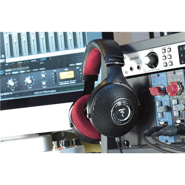 Focal CLEAR PRO MG