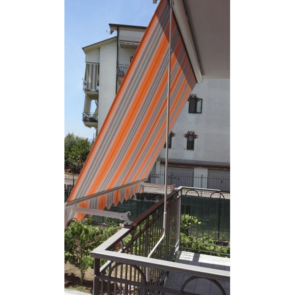 Tenda da sole a caduta per balconi con fermi per pavimento o ringhiera