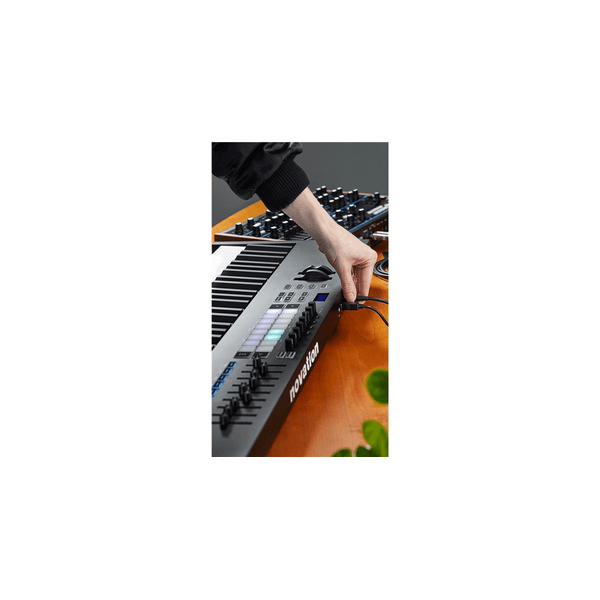Novation Launchkey 88 Mk3