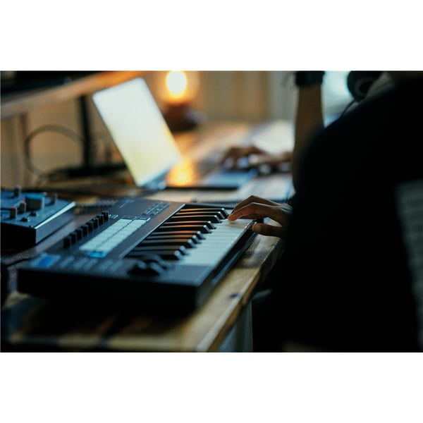 Novation Launchkey 25 Mk3