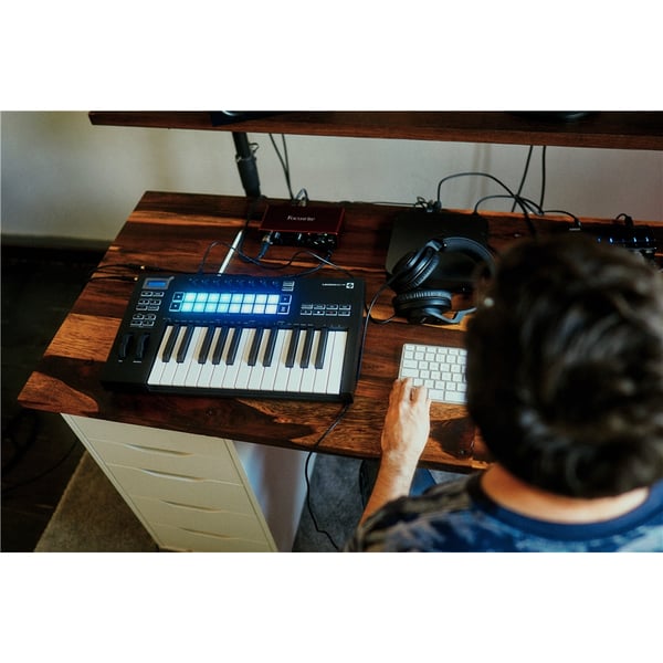 Novation Launchkey 25 Mk3