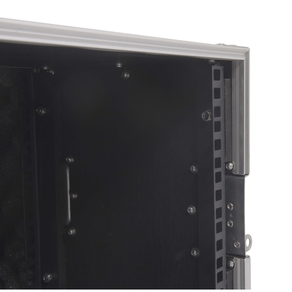 PROEL STAGE Flight case professionale 6U a rack 19', profondità utile corpo 25cm.