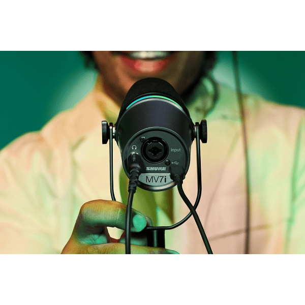 Shure MV7i