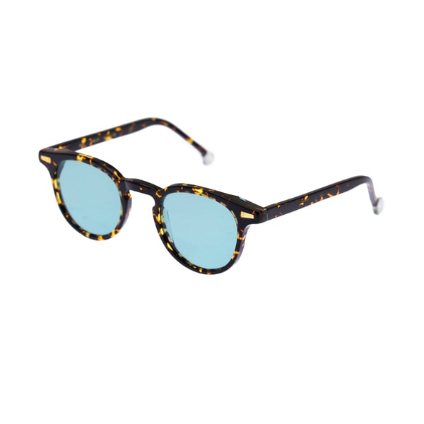 Kyme Eyewear Bob: pantos vintage sunglasses. Color Honey