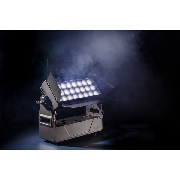 CENTOLIGHT Proiettore waterproof Moodwave 24 pro con 24 LED da 20W RGBW