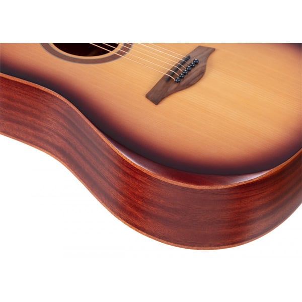 SOUNDSATION Chitarra acustica dreadnought amplificata con armrest in mogano. Modello EDGE ST DNCE-YSB