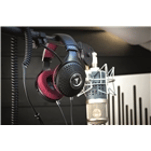 Focal CLEAR PRO MG