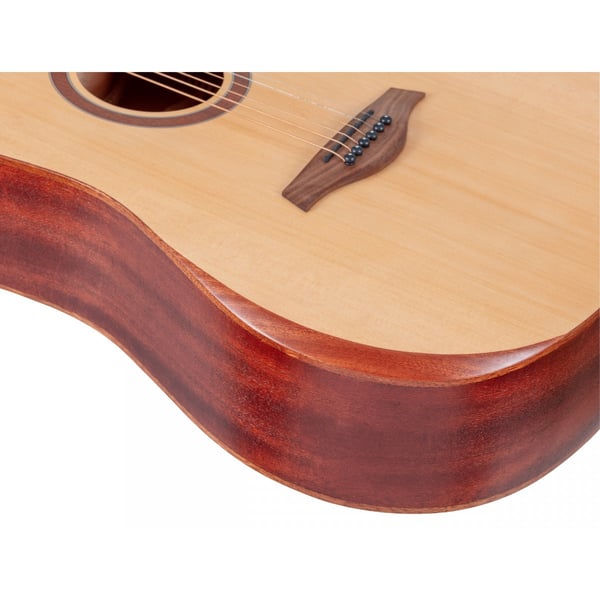 SOUNDSATION Chitarra acustica dreadnought amplificata con armrest in mogano. Modello EDGE ST DNCE-NT